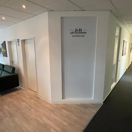 J&r Gaestezimmer Kassel Guest house Niestetal