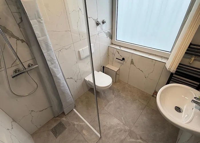 J&r Gaestezimmer Kassel *